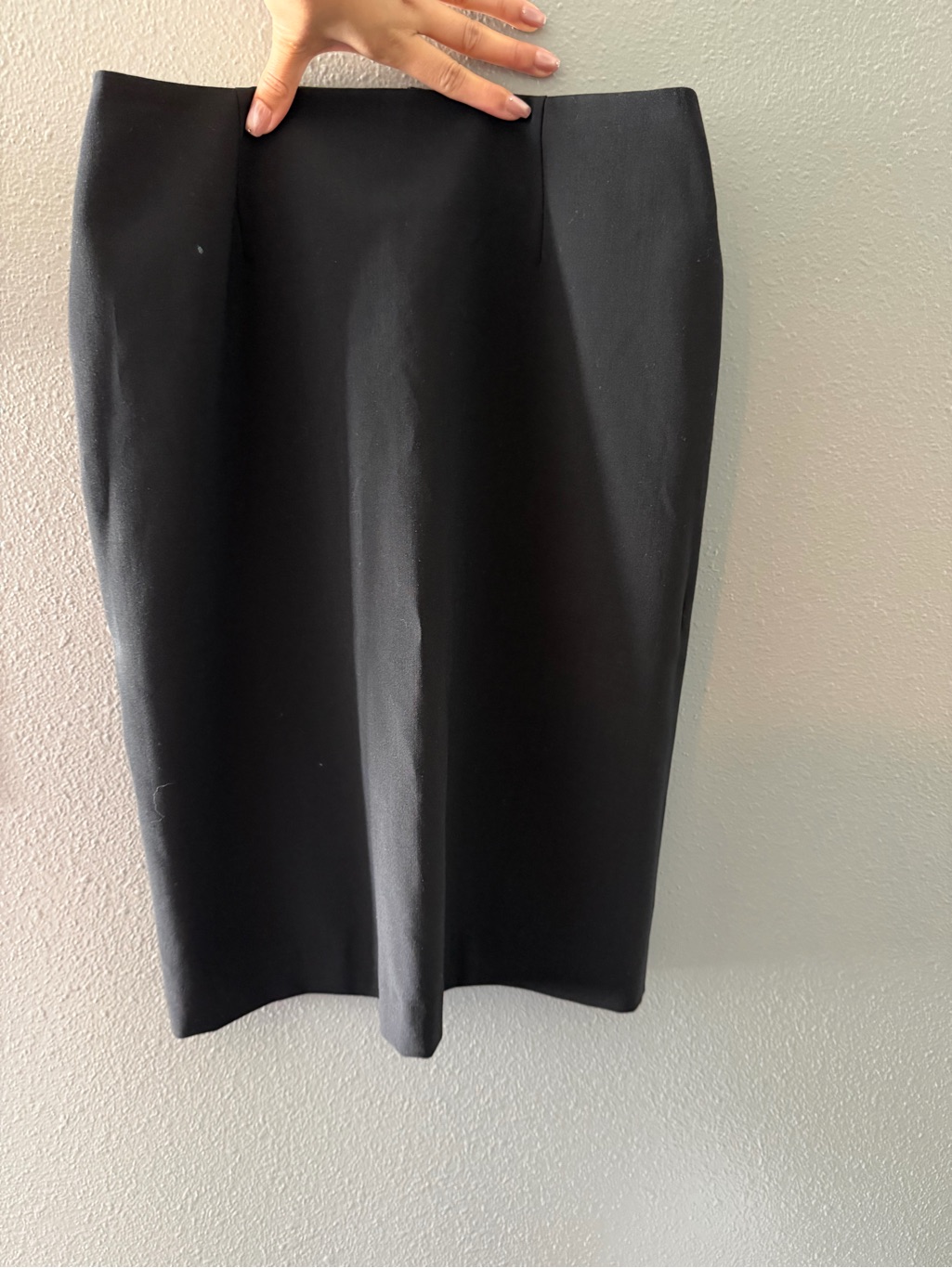 Theory Black Pencil Skirt - Sleek Workwear